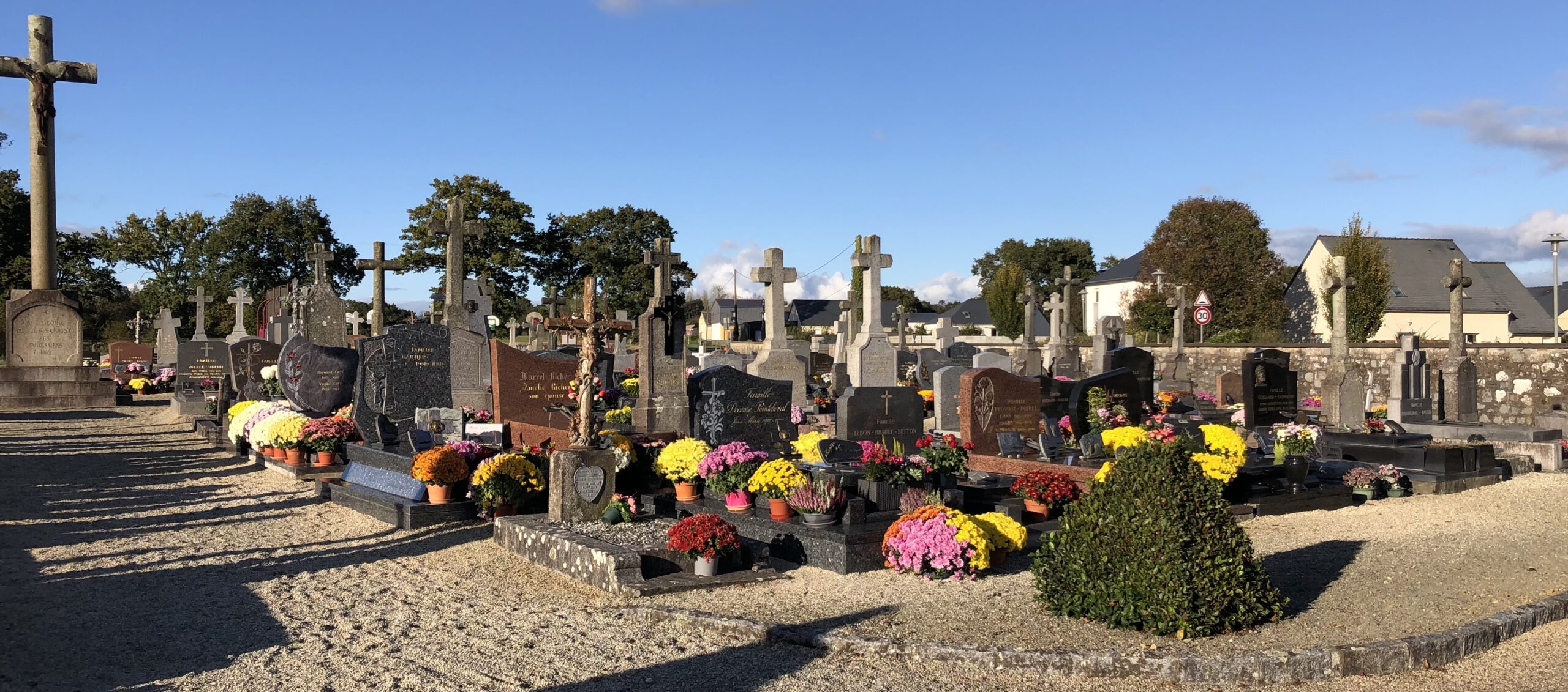 Cimetière, déclaration de décès, obsèques et sépulture Mairie de Chauvigné